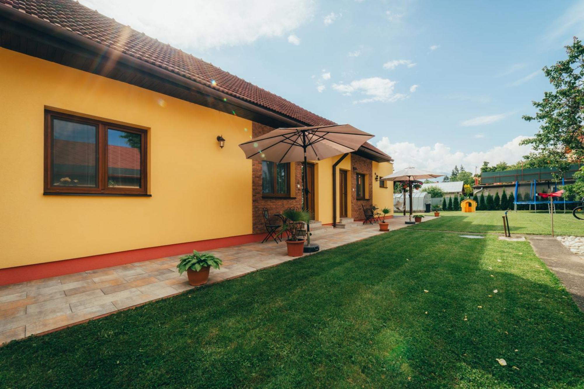 Apartmany Friends Liptov Liptovský Mikuláš エクステリア 写真